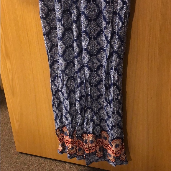 Francesca's Collections Pants - Flowy beach pants